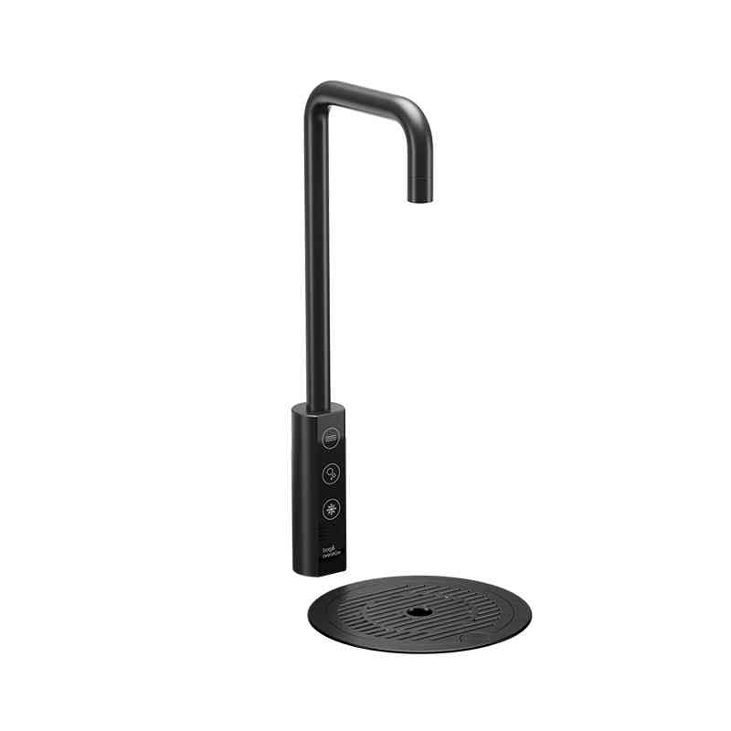 Borg Overstrom T1 Black angled view