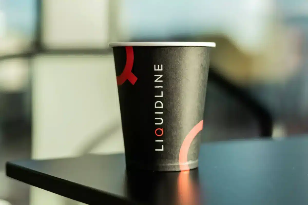 Liquidline paper coffee cup