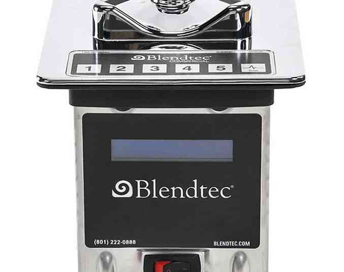 Blendtec Connoisseur 825 with FourSide jug
