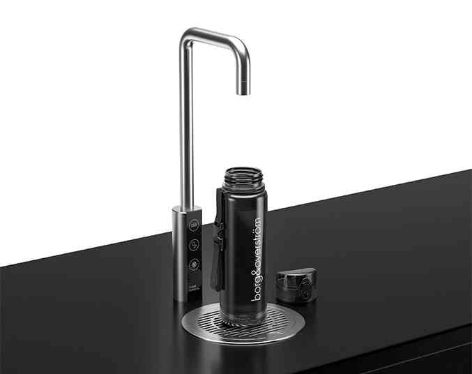 Borg & Overström T1 with a water bottle by the dispensing unit