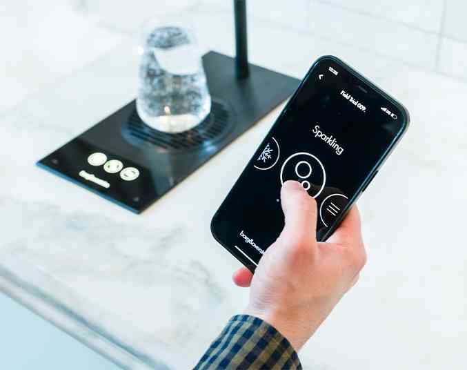 phone showing the options for wireless Borg & Overström T2 drink dispensing