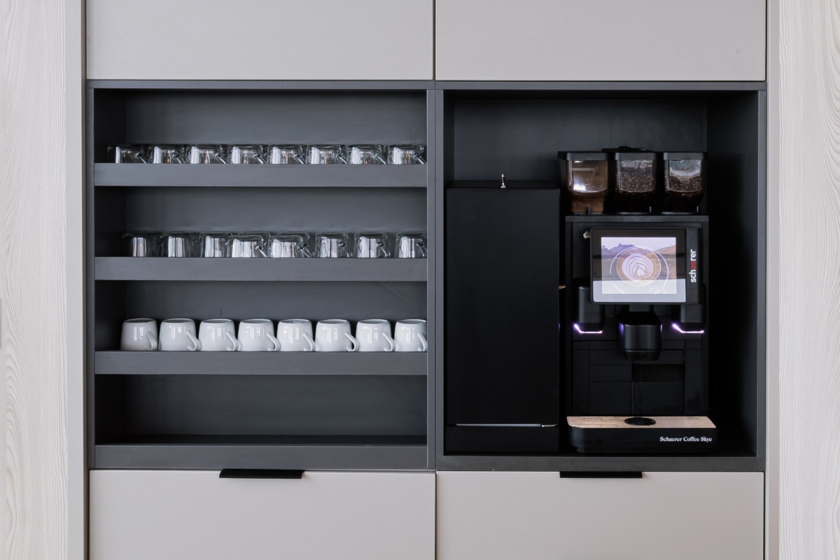 Commercial coffee machine