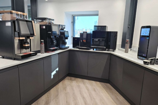 image of liquidline dublin showroom