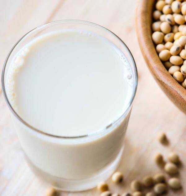 soya milk with beans