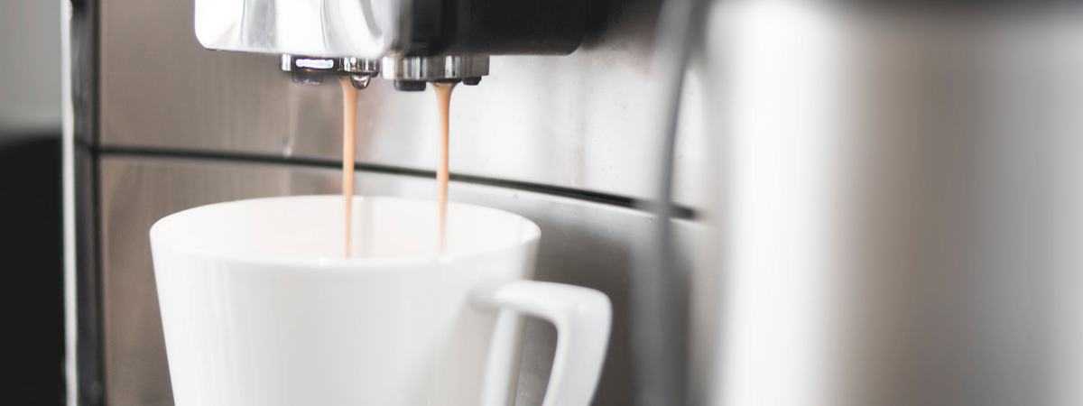 10 Reasons to Invest in a Bean to Cup Machine for your Salon