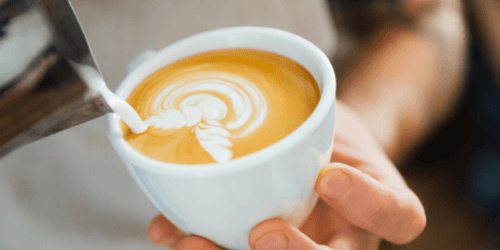 What is the Difference Between Fresh Milk and Powdered Milk?