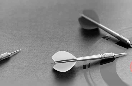 Top 7 Strategies for Helping Your Employees Reach Their Goals and Improve Employee Performance