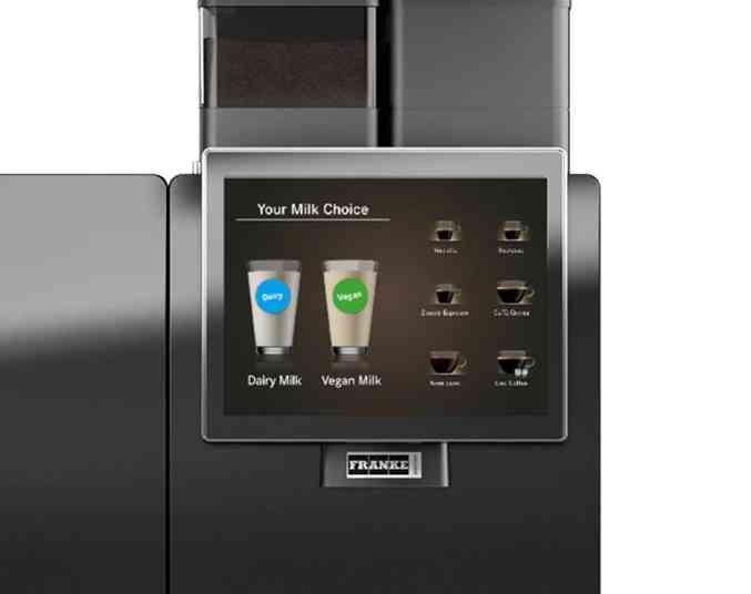 Coffee machine with touch screen